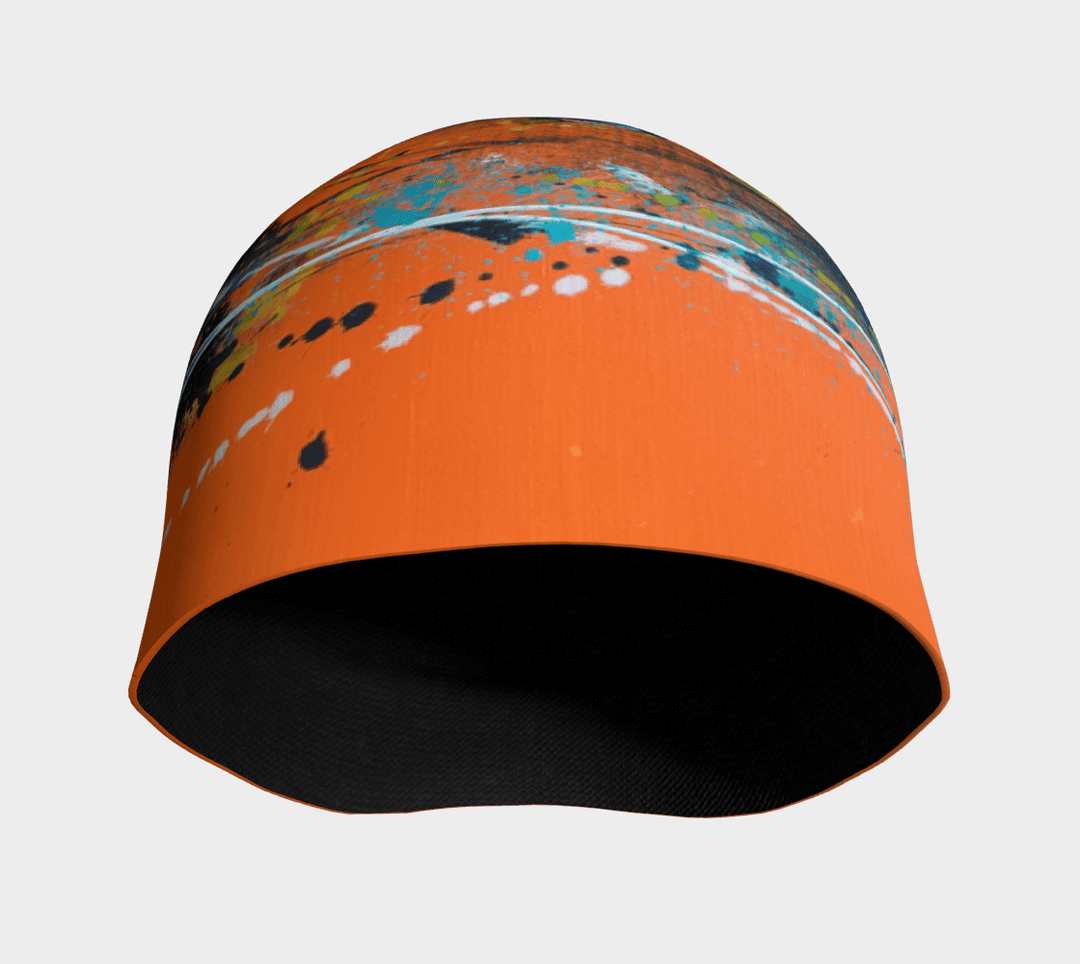 Vue intérieure de la tuque orange abstrait, mettant en évidence la doublure noire en bambou.