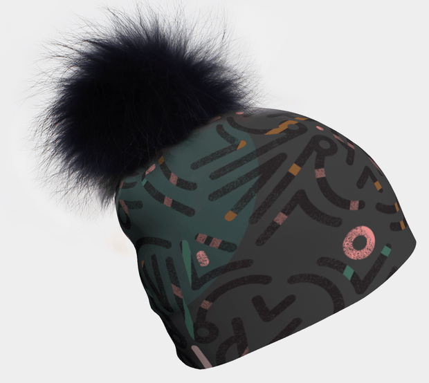 The symetrick Gray Sport Beanie has a detachable matching pompom to offer style and performance to all active people