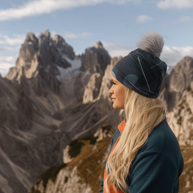 Umbrella Teal Beanie With Interchangeable Gray Pompom